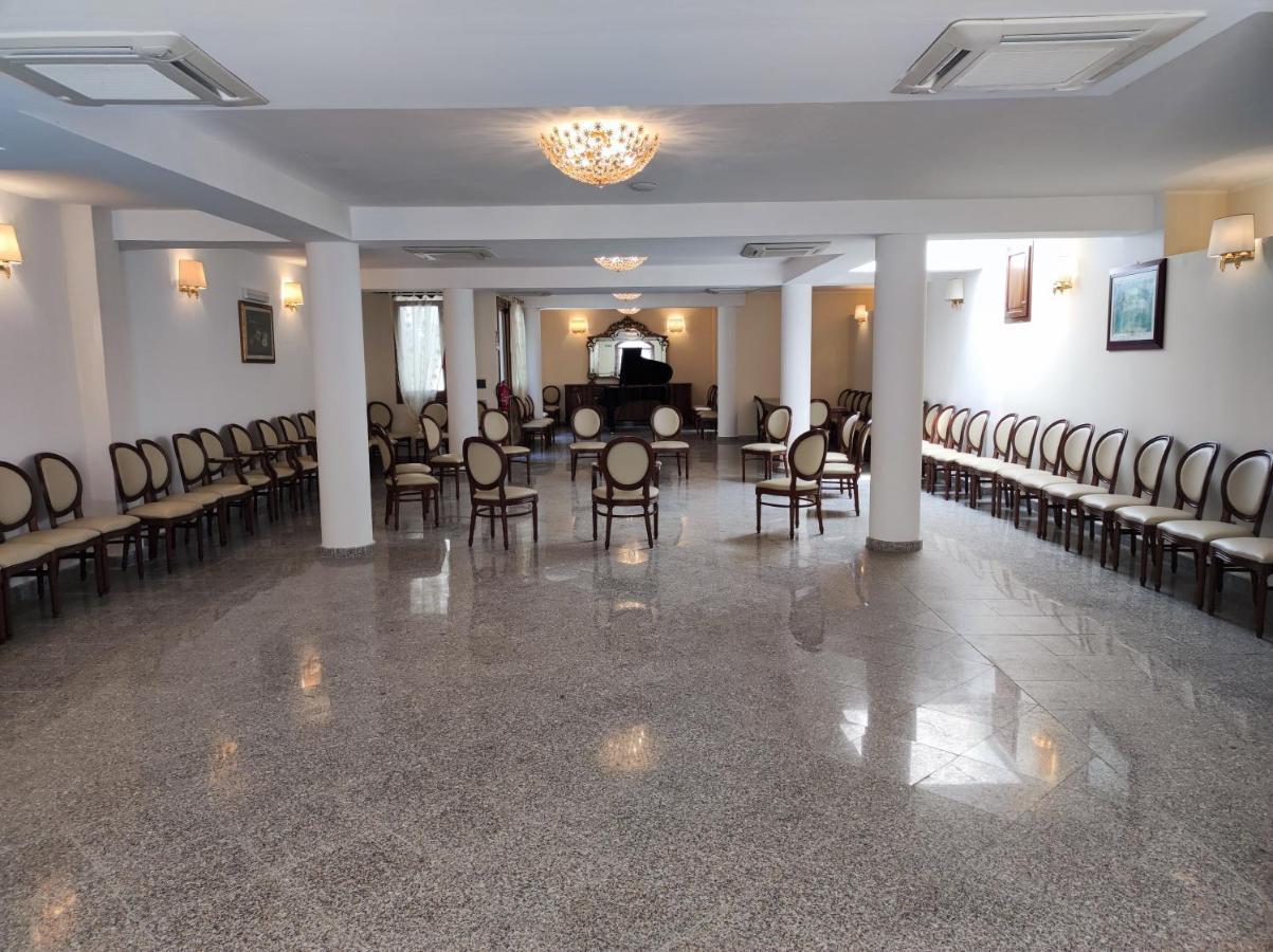 Hotel Hieracon Carloforte  Extérieur photo