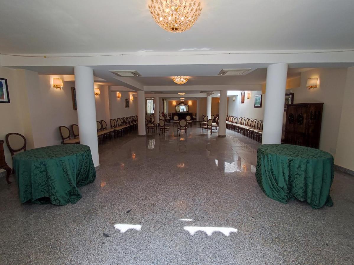 Hotel Hieracon Carloforte  Extérieur photo