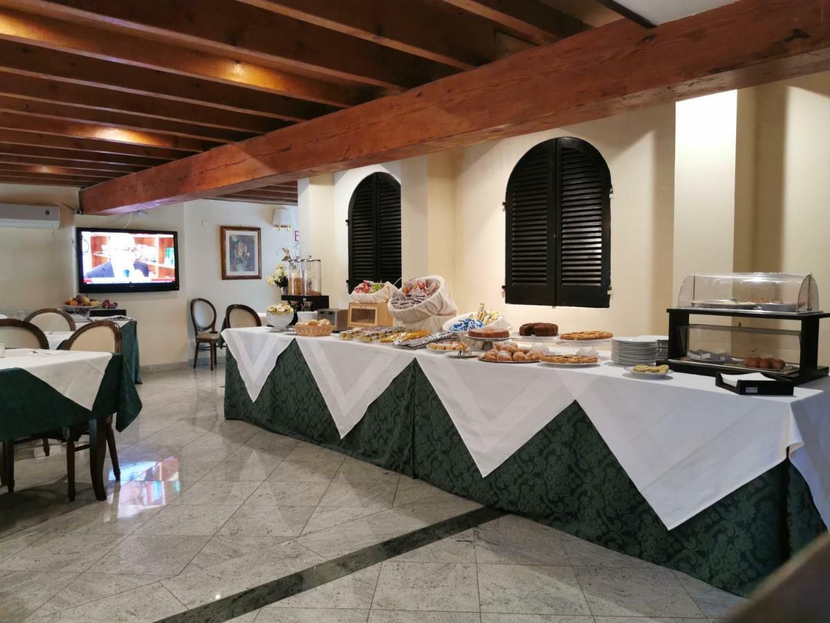 Hotel Hieracon Carloforte  Extérieur photo