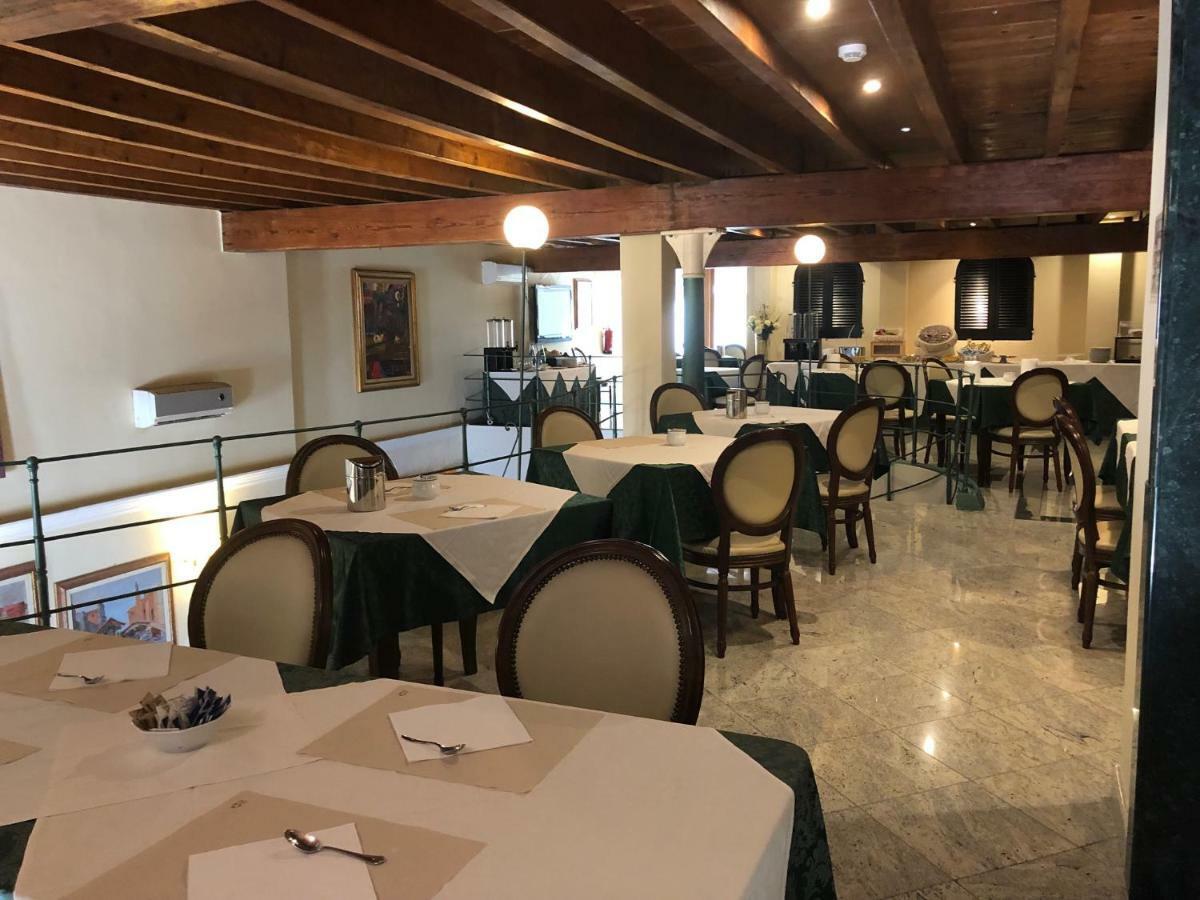Hotel Hieracon Carloforte  Extérieur photo