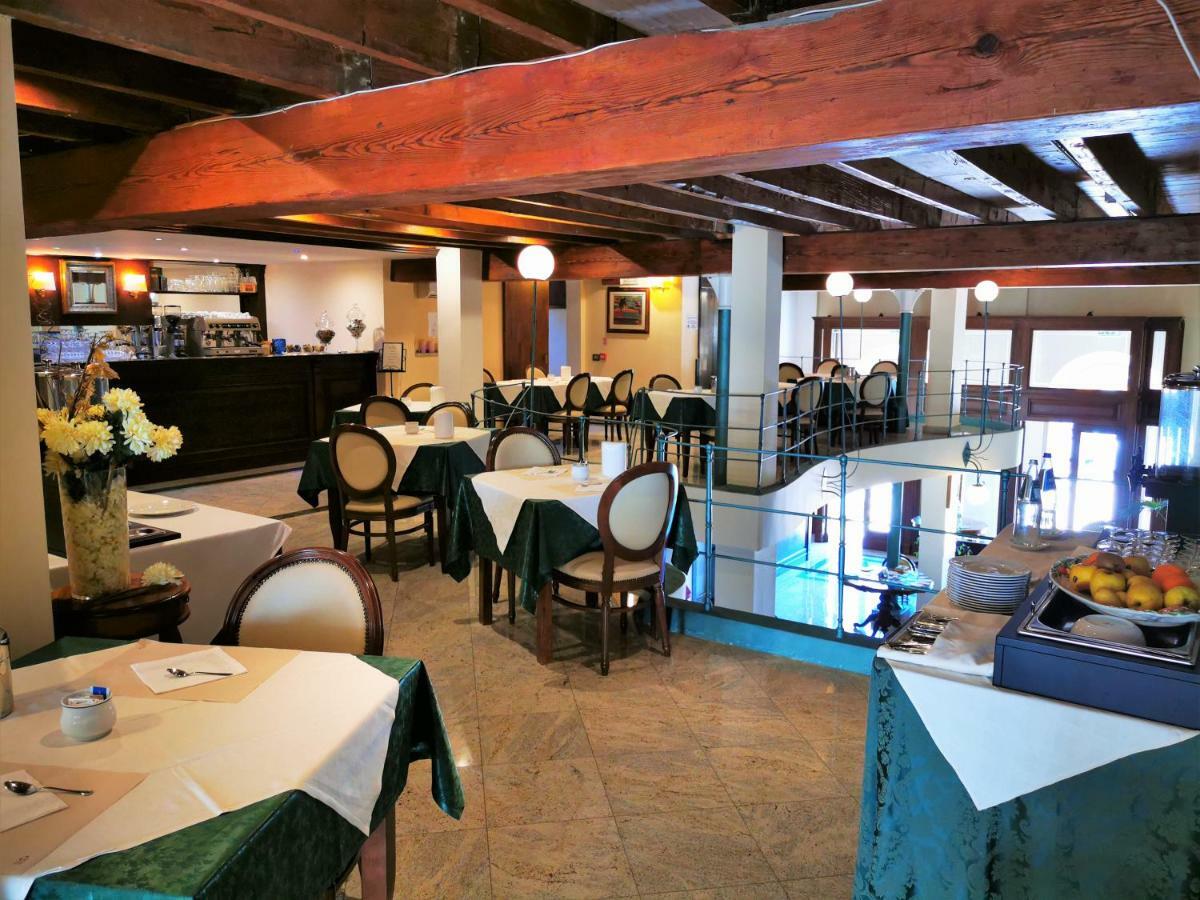 Hotel Hieracon Carloforte  Extérieur photo