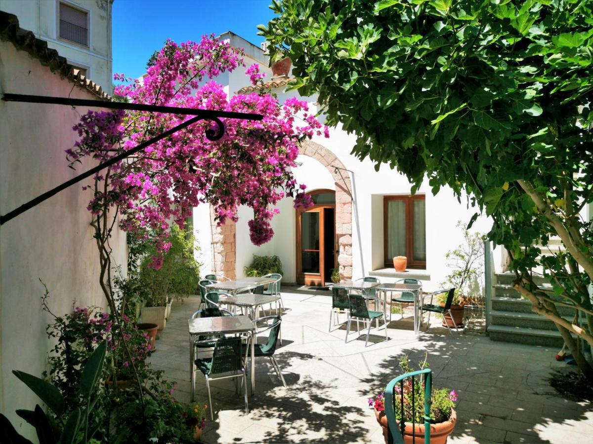 Hotel Hieracon Carloforte  Extérieur photo